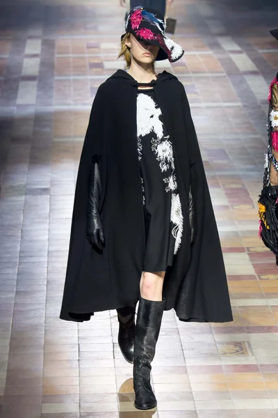 Look 52